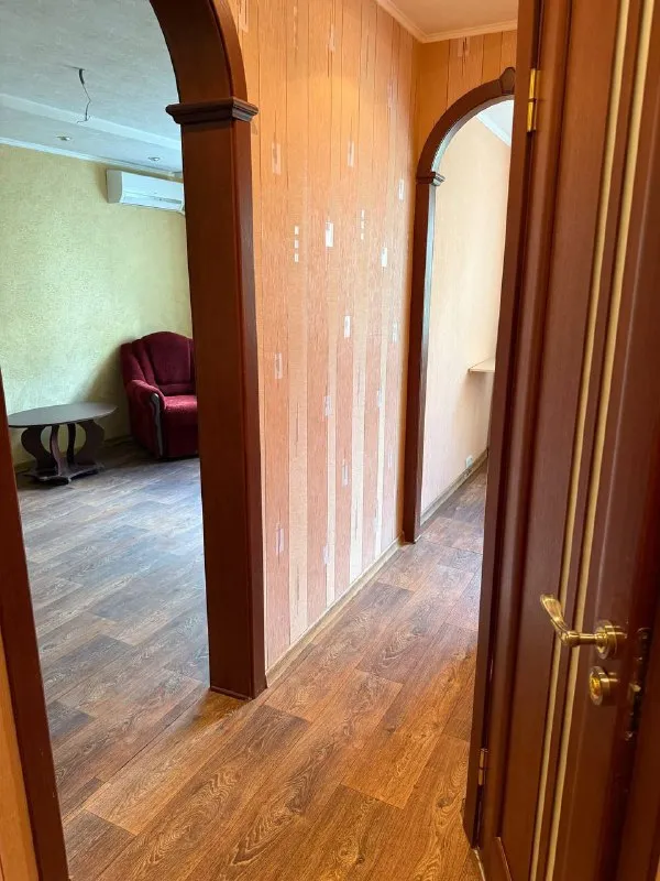 продам 3х комнатную квартиру 🌇г. донецк, пр. партизанский 84, киевский район. 📍 ✅дом кирпичный, квартира с ремонтом, теплая, не угловая, все коммуникации новые, новая проводка. ✅есть кладовка. ✅расположена на 4 этаже 4х этажного дома, крыша не течет (делался капитальный ремонт крыши). ✅рядом садик, школа, остановки, магазины. 💰цена 5 500 000 ₽ 📲☎️+79493220324 подписаться | дать объявление - фотография - 5