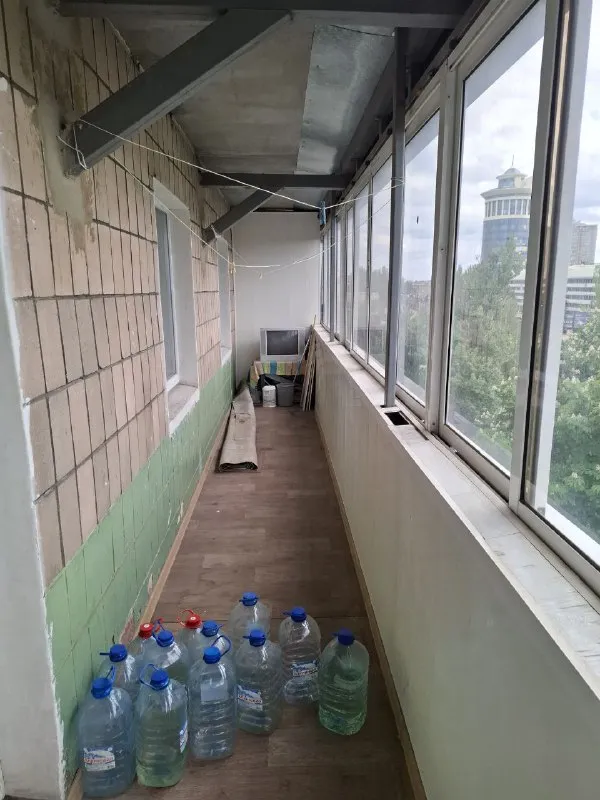 срочная продажа двухкомнатной квартиры в городе донецке 🌇донецк, донецк сити, артема📍 ✅этаж 6/9 ✅сов... - фотография