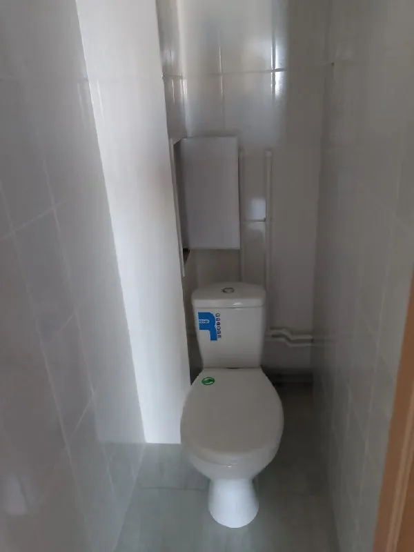 продам 3-х комнатную квартиру от собственника❗️ 🌇в центре мариуполя. 📍 ✅квартира расположена в районе центрального рынка. ✅тихий, уютный двор ✅квартира после ремонта. ✅общая площадь 57м. 💰цена 5.500.000 ₽ реальному покупателю торг. 📲☎️+79495884920 наталья подписаться | дать объявление - фотография - 6