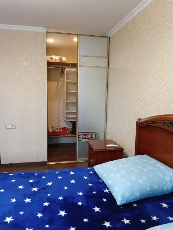 аренда 3х комнатной квартиры 🌇донецк, щетинина рынок/автостанция📍 ✅2/9 этажного. ✅отличный ремонт. ✅две раздельные спальни. ✅кухня-гостиная (студия). ✅вместительные гардеробные/шкафы. ❗️возможна установка водяной накопительной системы. 👍отличное месторасположение 💰цена 40 000 руб. 📲☎️+7 949 470 04 83 (феникс), +7 949 796 89 69 (миранда) ан анна подписаться | дать объявление - фотография - 3