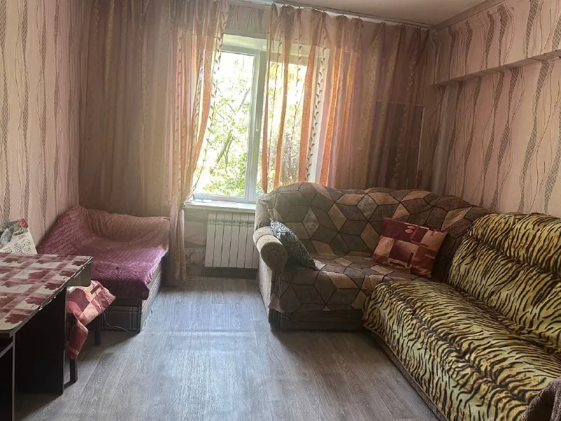 продам двухкомнатную квартиру 🌇донецк возле донецк-сити📍 ✅квартира в хорошем, жилом состоянии: пластиковые окна, заменены трубы. ✅комнаты и санузел раздельные. ✅полностью меблирована ✅площадь 53 кв. м. ✅этаж 4/4 📑документы готовы, собственники на сделке. 💰цена 4 100 000 ₽ 📲☎️+79493410484 ан новый донбасс подписаться | дать объявление - фотография - 5