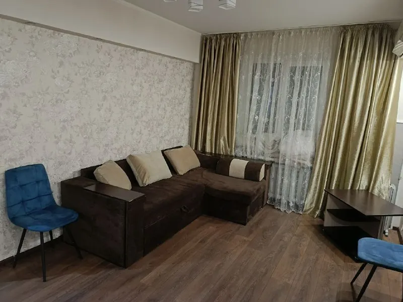 посуточно квартира в донецке 🌇квартира расположена напротив донецк-сити, киевский район📍 ✅квартира однокомнатная 👍квартира укомплектована всем необходимым для вас: чистота, уют, интернет, средства гигиены (гель для душа, шампунь, зубная щетка, паста, тапочки (одноразовые). ✅квартира ранее не сдавалась, домашний уют сохранился :-) 💰цена 5000-7000 ₽(от одних суток (торг), при заселении на долгий срок, цена обговаривается) все вопросы по телефону: 📲☎️+79496593145. подписаться  |  дать объявление - фотография - 3