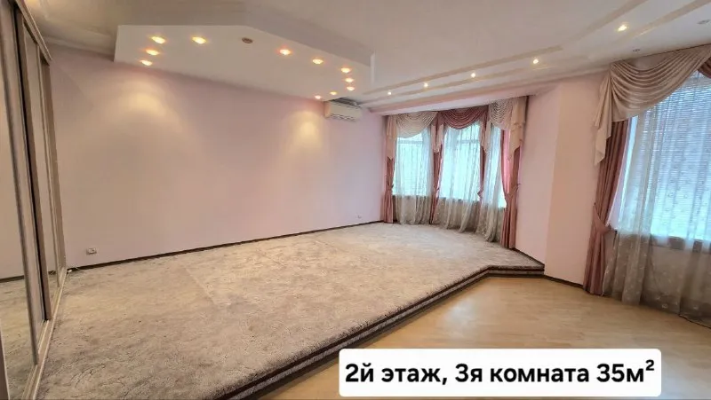 продаю два 🏡дома= 225м² и 75м², ☝️"премиум" сегмента на участке земли 9 соток! 🌇донецк, куйбышевский район, ул. краснознамённая📍 💰цена: 14 млн. ₽ за два дома ✅дом 225 м² в три уровня! 1 этаж: холл=21 м², гостиная = 38м², кухня= 17м², котельная, щитовая, санузел. 2 этаж: 1 комната =18 м², 2 комната= 19.5 м², 3я комната= 35м² 3й этаж: мансарда = 44 м², 🏡дом 75м²: кухня=16 м², санузел=7 м², холл= 11 м², 1 комната= 14.5, 2 я комната= 12 м², 3я комната= 9.5 м²! ✅двор облагороженный, фемка, забор из кирпича по периметру, много зелёных насаждений, цветов! есть место для авто, вольер для собаки, хоз постройки! фото 📸, соответствует! 📲☎️ +7949 451 3060, александр топ риелтор днр! звоните или пишите в телеграм,   @toprieltordnr подписаться  |  дать объявление - фотография - 7