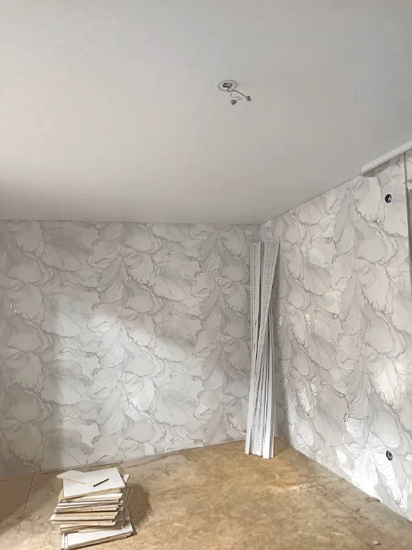 🅰️🅰️🅰️🅰️🅰️🅰️ продам 1-комнатную квартиру. квартира от собственника (агентства не беспокоить) 🌇г. макеевка, квартал химик 📍 📑документы в порядке, прописанных нет, все справки 0-ки по воде и т. д. предоставлю на сделке. ✅квартира в росреестре. ✅теплый пол, новая проводка, трубы, отопление, бак в полу на пол тонны с насосом (бесшумный) и многое другое по телефону расскажем или покажем по договоренности. ❗️продажа срочная. ✅делали для себя квартиру. 💰цена: 1 650 000 руб. 📲☎️+79497026075 вероника. # - фотография - 8