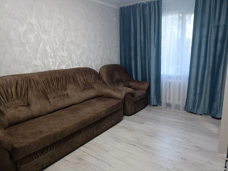 ‼️🔥сдам 1- комнатную квартиру в пролетарском районе г. донецка, улица щетинина, д.9 ✅этаж 5/9. ✅общая пл. 30 кв. м. ‼️☝️квартира только после ремонта, все новое: холодильник, кухонный гарнитур, вытяжка, индукционная печь, водонагревательный бак, сантехника, шкаф, комод, новый матрас. ‼️☝️вода по графику хорошим напором. ‼️отличное местоположение: рядом супермаркет молоко, автостанция, школа, детсад. квартира теплая, уютная, в светлых тонах. в тамбуре хорошие соседи. ‼️☝️сдаётся порядочным людям без животных. ✅стоимость аренды: 30000 + коммунальные услуги. залоговая сумма. ☎️для просмотра звоните: +79493454298; +79493758610 с ув. ан " квартал +" - фотография - 5