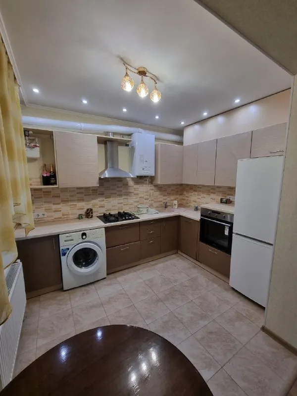 ⚡недвижимость днр⚡ ‼️продажа квартиры‼️ 🏡продажа комнатная квартира калининский р-н 🗺г. донецк днр 📍ориентир: магазин визон ✅этажность–1/3 жилого дома ✅общая площадь–66.5 м2 гостиная совмещена с кухней 19.5 м2, высокие потолки ✅в квартире установлено автономное отопление три комнаты изолированные, санузел совмещённый ✅в наличии посудомоечная и стиральная машины жилое состояние ✅вода идёт вся инфраструктура в шаговой доступности: магазины, больница, детский садик, школа, кафе 🧾документы готовы 🔥собственник 💴цена: 10🍋500.000 руб. ‼️торг ☎️+7(949) 617-59-20 📨подписаться - фотография - 7