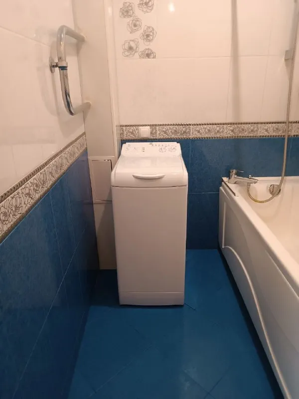 ⚡недвижимость днр⚡ ‼️продажа квартиры‼️ 🏡продажа комнатная квартира петровский район 🗺г. донецк днр мкр-н тихий ✅общая площадь–73 м2 ✅этажность–5/9 жилого дома ✅санузел раздельный дом 2012 года постройки ✅квартира продается с мебелью и бытовой техникой ✅рядом школа, детский садик, магазин, рынок, остановка общественного транспорта 🔥собственник 💴цена: 10🍋800.000 ₽ ☎️+7(949) 414-73-72 виктория недвижимость днр - фотография - 4