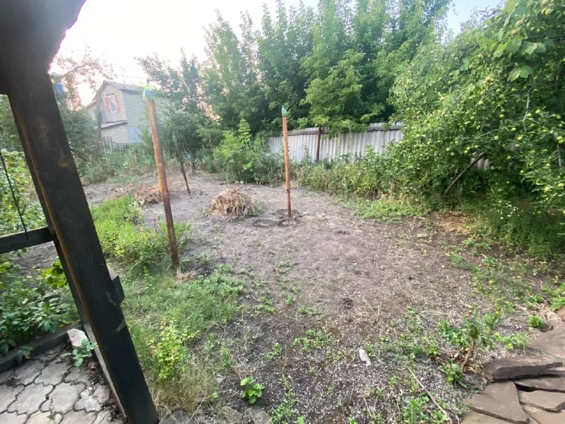 ⚡недвижимость днр⚡ ‼️продажа дома‼️ 🏡продажа дома🗺г. донецк днр киевский район 📍ориентир: остановка благоева ✅общая площадь–54 м2 🏡дом в стадии ремонта утеплённый, новая крыша перекрыта в этом году ✅новые забор и ворота внутри произведена стяжка полов, пластиковые окна, стены готовы под отделочный материал, новая проводка ✅ванная, туалет в доме на территории есть место под гараж свет, вода всё подключено 🔥собственник 💴цена: 2🍋850.000 ₽ ☎️+7(949) 389-96-74; ☎️+7(949) 389-96-75; недвижимость днр - фотография - 5