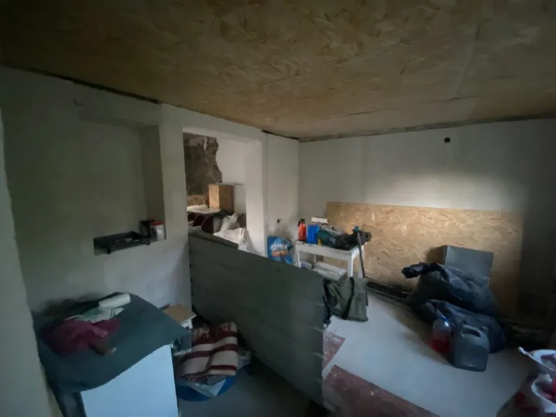 ⚡недвижимость днр⚡ ‼️продажа дома‼️ 🏡продажа дома🗺г. донецк днр киевский район 📍ориентир: остановка благоева ✅общая площадь–54 м2 🏡дом в стадии ремонта утеплённый, новая крыша перекрыта в этом году ✅новые забор и ворота внутри произведена стяжка полов, пластиковые окна, стены готовы под отделочный материал, новая проводка ✅ванная, туалет в доме на территории есть место под гараж свет, вода всё подключено 🔥собственник 💴цена: 2🍋850.000 ₽ ☎️+7(949) 389-96-74; ☎️+7(949) 389-96-75; недвижимость днр - фотография - 8