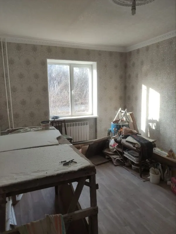 ⚡недвижимость днр⚡ ‼️продажа квартиры‼️ 🏡продажа комнатная квартира центрально-городской район🗺г. макеевка (бажанова) ✅этажность–1/2 жилого дома ✅общая площадь–50 м2 ✅в квартире сделан капитальный ремонт ✅все новое никто не жил после ремонта, есть подвал и место под гараж ✅магазин, рынок, детский садик, школа, больница, остановка все в шаговой доступности 🧾документы готовы 🔥собственник 💴цена: 4🍋000.000 ₽ ☎️+7(949) 329-47-40 елена 📨подписаться - фотография - 4