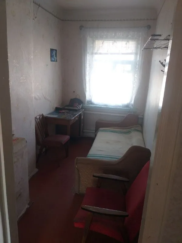 ⚡недвижимость днр⚡ ‼️продажа дома‼️ 🏡продается дом кировский район🗺город донецк днр ул. Старицкого 📍ориентир: фабрика игрушек ✅общая площадь дома–90 м2 ✅паровое отопление, газ, центральный водопровод ✅есть хозпостройки 🧾документы готовы 🔥собственник 💴цена: 5🍋000.000 руб ☎️+7(949) 332-81-32 📨подписаться - фотография - 8