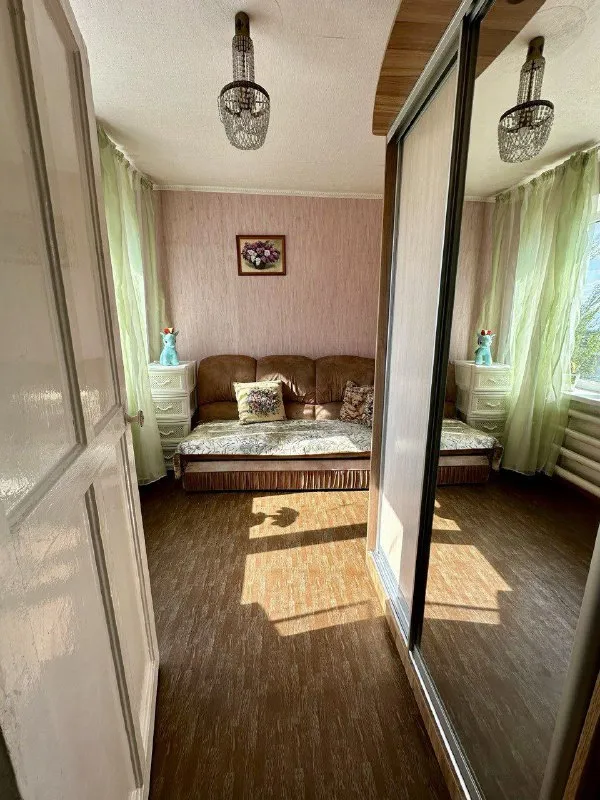 ⚡недвижимость донецк днр. ⚡ ‼️продажа квартиры‼️ 🏡продажа трёхкомнатной квартиры. 🌏город: донецк. днр. 🌇район: кировский. 📍ориентир: 19 шахта мкр-н текстильщик. ✅общая площадь–47,8 м2. ✅этажность–4/5 жилого дома. 💬продам квартиру с раздельными комнатами с частичн. .. ound-image:url('//telegram. org/img/emoji/40/e29c85.png')">✅металлопластиковые окна, балкон застеклен дерево. ✅квартира угловая. продажа с мебелью и бытовой техникой. 📰документы в росреестре. 💳цена: 4🍋450.000 млн. рубл. ‼️торг. 📞все подробности по тел; 📲☎️+7(949)419-42-08 📨подписаться - фотография - 4