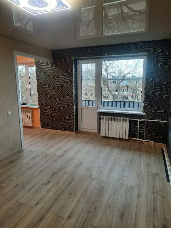 недвижимость мариуполь днр. ⚡ ‼️продажа квартиры‼️ 🏡продажа однокомнатной квартиры. 🌏город: мариуполь. днр. 📍проспект победы 78. 💬продам 1-к кв. студия 33 м2, 5 этаж. ремонт 2024 г. ✅удобное расположение. рядом школы, садики, больница, ✅парк, рынки, магазины. в 15 минутах ходьбы к морю. 🔥собственник. 💳цена: 3🍋200.000₽ млн. рубл. 📞все вопросы по тел; 📲☎️+7(949) 709-49-61 николай. 📨подписаться - фотография - 4