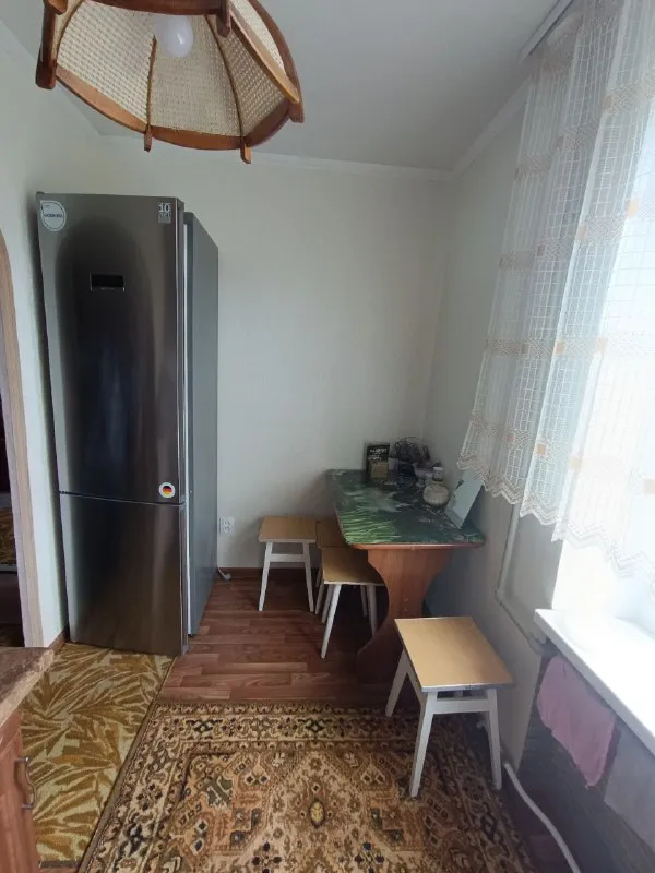 продаю однокомнатную квартиру 🌇г. макеевка, мкрн. зеленый. 📍 ✅квартира 32 м2. ✅пластиковые окна ✅пластиковые трубы ✅ 6/9 этаж ✅ балкон застеклён ✅ новая проводка ✅ мебель частично остается ✅металлические двери 🌎рядом остановка, магазины, школа, садик 💰 стоимость 2.400.000 ₽ торг 📲☎+7949-416-89-33 евгений ан терем подписаться | дать объявление - фотография - 5