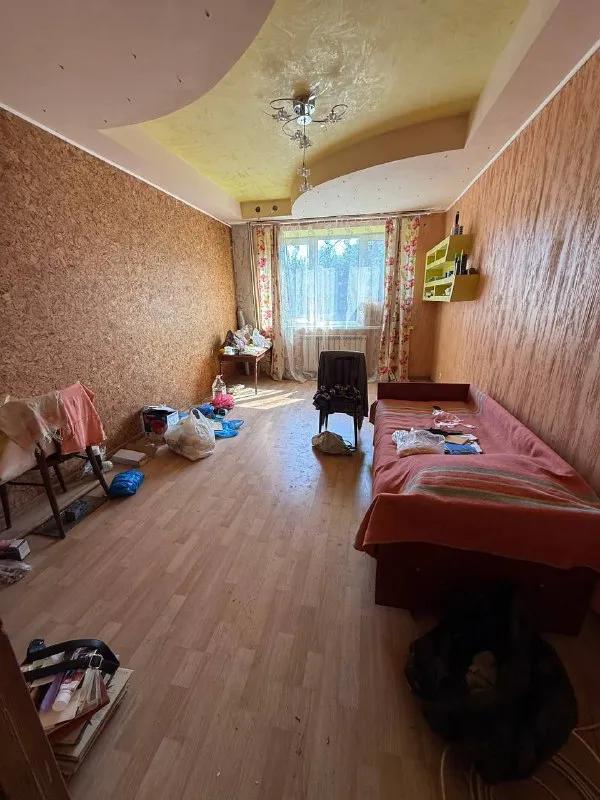 продам двухкомнатную квартиру! 🌇город донецк, киевский район- партизанский 48📍 ✅1этаж 5этадного дома документы готовы ✅общая площадь 50 кв. м 💦вода согласно графику ✅квартира тёплая ✅установлены пластовые окна. насыщенная инфраструктура: детские сады, школы, продуктовые магазины супермаркет, остановки маршрутного такси в шаговой доступности. 💰стоимость 3 500 000 руб. реальному клиенту реальный торг 📲☎️ +79496455686 подписаться | дать обьявление - фотография - 3