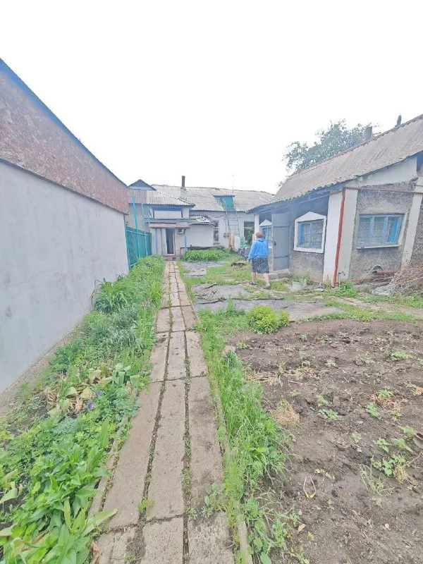 Продажа просторного 🏡 дома 89 м2 | участок 10 соток! 🌇в тихом, безопасном квартале - пролетарского района ул. Шахтная📍 ☎️звоните +79495131300☎️ ✅готов к проживанию и зимовке! ✅ заходите и живите с комфортом! ✅высокие потолки! 👌делал строитель для себя - фотография - 3