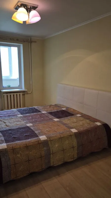 продаю, (6.2 млн) 3х комнатную квартиру (66 м²) с ✅ремонтом, ✅мебелью, ✅техникой! цена: ☝️6.2 млн + хороший торг! 🌍г. донецк, пр киевский 55 б, ориентир : шт. засядько, ул. полиграфическая квартира расположена на☝️ 3м этаже в 9ти этажном доме 📸фото соответствует! ☝️в квартире сделан, качественный ремонт! ✅санузел совмещённый в современном кафеле с хорошей сантехникой ✅ комнаты, раздельные! ✅ застеклённый балкон и лоджия ☎️+7949 451 3060 александр, топ риелтор днр! звоните или пишите в телеграм @toprieltordnr - фотография - 5