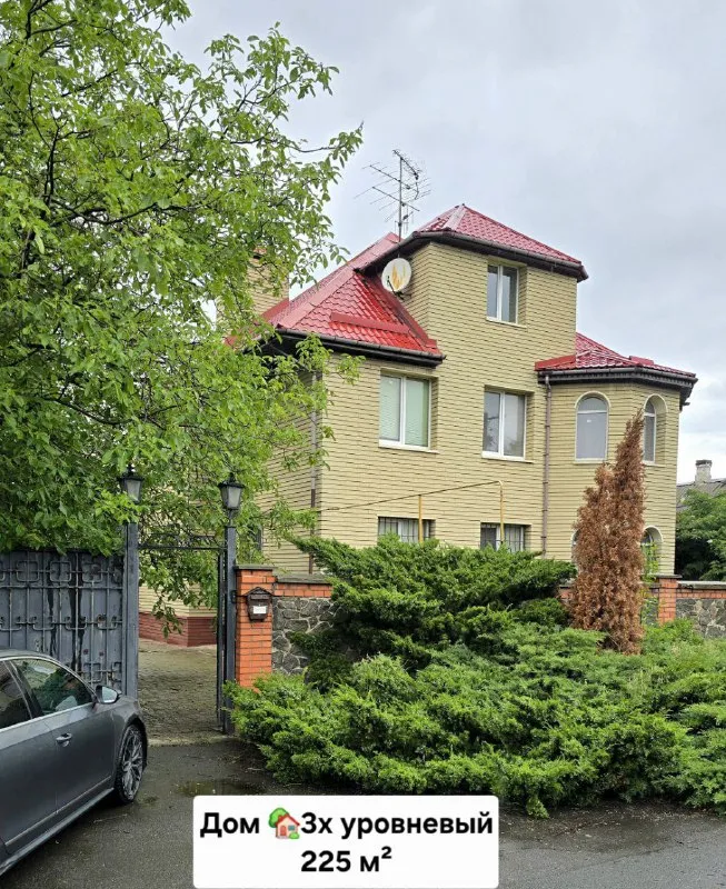 продаю, 2 🏡дома= 225м² и 75м², ☝️"премиум" сегмента на участке земли 9 соток! цена: 14 млн за 2 дома... - фотография