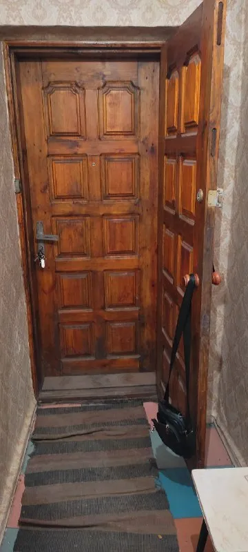 ‼️продажа квартиры‼️ 🏡продажа комнатная квартира советский район 🗺г. макеевка днр (поселок 21 шахты) ✅этажность –1/3 жилого дома ✅рядом детский садик, школа, магазины, военкомат, остановка общественного транспорта 🔥собственник 💴цена: 950.000 ₽ ☎️+7(949) 395-90-25 валерий 📨подписаться - фотография - 2