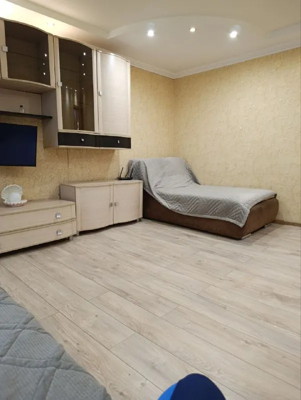 📜сдается посуточно 1-комнатная квартира. 🗒г. донецк 🌆 пролетарский район, ул. раздольная 🤓уютная ква... - фотография