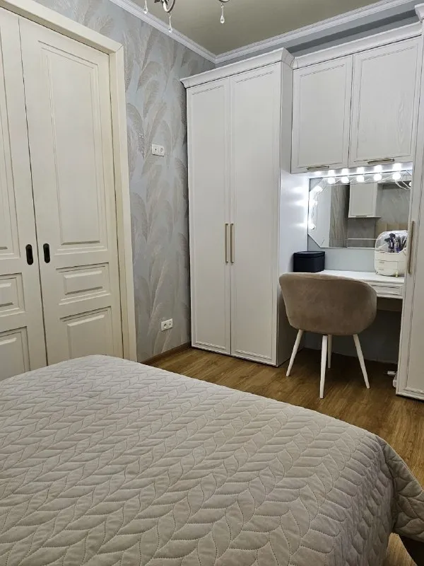 ‼️продажа квартиры‼️ 🏡продам двухкомнатная квартира с мебелью и техникой в центре донецка 🗺г. донецк днр калининский район 📍ориентир: калининской рынок, ресторан «молдова» ✅этажность–2/2 жилого дома ✅общая площадь–44,6 м2 ✅выполнен ремонт, с заменой коммуникаций ✅зелёный, уютный двор с детской площадкой, тихие соседи 🚘рядом с домом парковка, хорошая транспортная развязка ✅рядом школы, садики, стоиатология, административные здания 🔥собственник ☎️+7(949) 424-93-25 татьяна 💴цена: 5🍋500.000 руб. ‼️торг недвижимость днр - фотография - 6