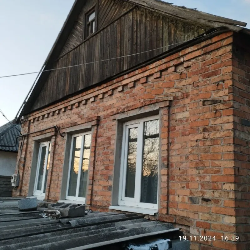 продам жилой дом  и + недострой на участке 4 сотки (земля не приватизированная). 🌇донецк, южные скло... - фотография