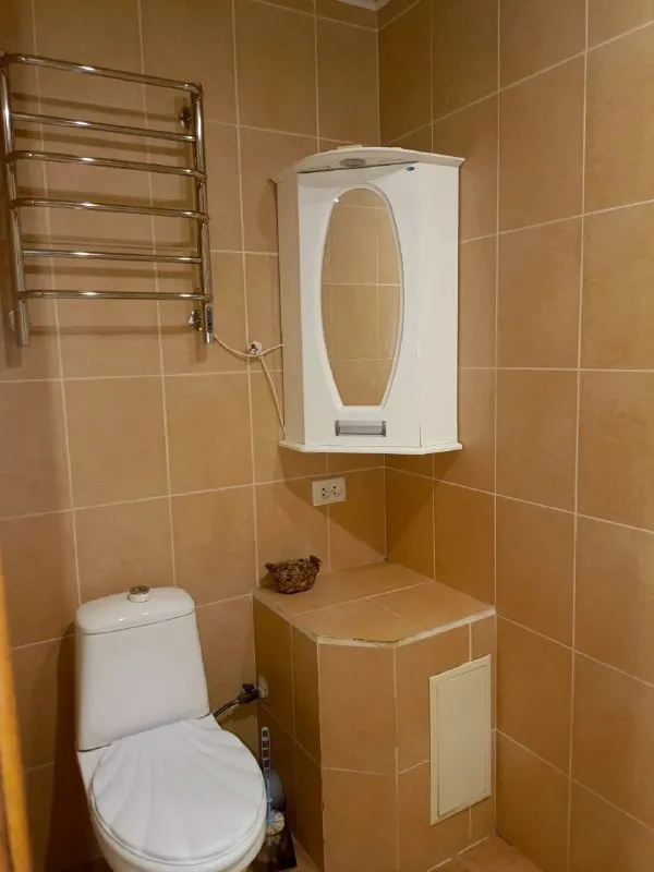 сдается двухкомнатная квартира 🌇на мирном, г. макеевка📍 ✅9 этаж ✅накопительный бак ✅есть вся техника, два кондиционера ✅парковка, детский сад и школа в шаговой доступности. ❗️сдается на длительный срок семье без животных. номер для связи 📲☎️+79490408079, 📲☎️+79613158471 телеграмм подписаться  |  дать объявление - фотография - 10