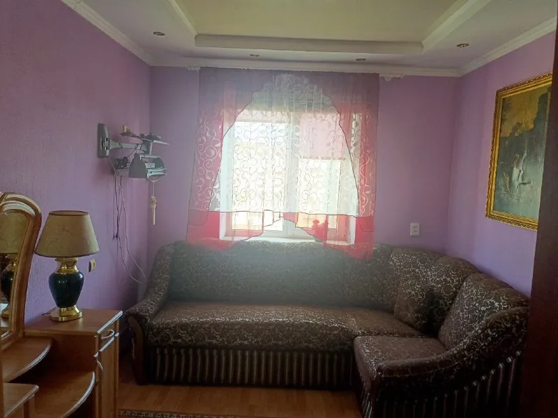 сдается двухкомнатная квартира 🌇на мирном, г. макеевка📍 ✅9 этаж ✅накопительный бак ✅есть вся техника, два кондиционера ✅парковка, детский сад и школа в шаговой доступности. ❗️сдается на длительный срок семье без животных. номер для связи 📲☎️+79490408079, 📲☎️+79613158471 телеграмм подписаться  |  дать объявление - фотография - 2