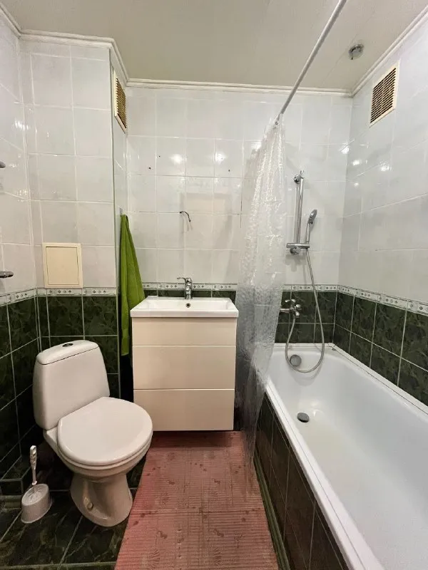 ‼️продажа квартиры‼️ 🏡продаётся 1-комнатная квартира в киевский район 🗺г. донецк днр ул. собинова 134 ✅этажность–9/9 жилого дома ✅общая площадь квартиры 34.1 м2 🏡квартира от собственника, без агентства ✅в комнате: диван, тумба, кондиционер ✅в кухне: кухонная мебель, холодильник, газовая плита ✅санузел совмещенный, унитаз, ванна, вывод под стиральную машину, новая стиральная машина будет подключена 🧾документы готовы 🔥собственник 💴цена: 3🍋600.000 рублей торг‼️ ☎️+7(949) 407-60-68 📨подписаться - фотография - 8