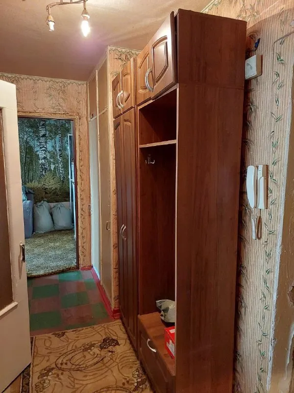 ️продам 2-х комнатную квартиру 🌇макеевка, бажанова, до центра города 15 мин, ул. руднева📍 ✅квартира находится на 5 этаже 9-х этажного дома. ✅площадь 49,7 кв. м. комнаты просторные с мебелью. ✅санузел раздельный. ✅окна везде пластиковые. ✅имеется лоджия. 👍инфраструктура в районе вся имеется. - фотография - 3