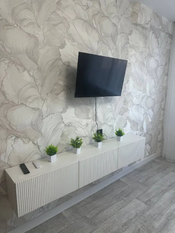 ✅квартира предназначена для спокойного отдыха, вечеринки и шумные собрания запрещены ‼️ ❗не сдаётся шумным компаниям для проведения вечеринок ❗ ✅ идеально подходит для командировок! 📄 предоставляем официальные отчетные документы для бухгалтерии. квартира сдаётся от двух суток! 🌆сдам уютную двухкомнатную квартиру посуточно в районе площади будённого!📍 👍оснащение: wi-f. .. айон 🥰 👍* комфорт и уют по доступной цене! 💰стоимость: 7,000 руб. сутки + 5,000 залог. 📲☎️+79493956808 александр или пишите в лс 💌  вк https://vk. com/id_sany_logvinov тг t. me/logvinov_alexander подписаться | дать объявление - фотография - 3