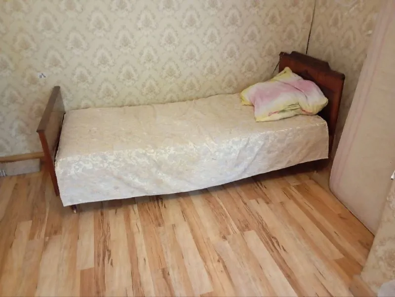 🅰️🅰️🅰️🅰️🅰️🅰️🅰️🅰️🅰️ 2-х комнатная квартира 📍в центре с новым кондиционером ✅вода круглосуточно!!! ✅имеется всё для комфортного проживания! ✅вода-24/7 (накопительный бак - 500л. ) ✅новый кондиционер, телевизор, wi-fi, эл. чайник, стиральная машинка автомат, утюг и т. д. 📍в шаговой доступности несколько магазинов ✅в квартире имеется массажное кресло (на фото видно) 4500 в сутки +7(949)365-41-10, +7(951)149-78-84 (тг, ватсапп) - дмитрий калининский р-он, ул. дрогобычская 34 - фотография - 5