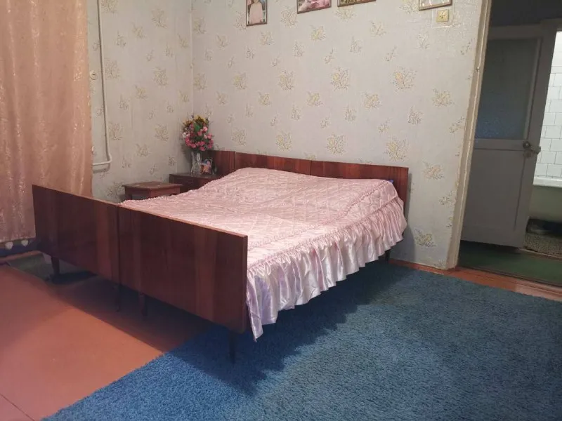 продажа 3-х комнатная квартира продается от собственника❗️ 🌇в г. макеевка октябрьский м-рн,55-й квартал. тихий район📍 ✅квартира 68 кв. м находится на 1м этаже, имеется газовое отопление(кател) ✅в одной из комнат есть подвал, можно подключить насосную станция для беспрерывной подачи воды. 🌐 рядом в пешей доступности, школа, детский сад, магазины, остановка. 📑документы все готовы. 💰цена 4.000 000 р. хороший торг уместен❗️❗️ обращаться по телефону или в тг 📲☎️+79494663550 галина подписаться | дать объявление - фотография - 5