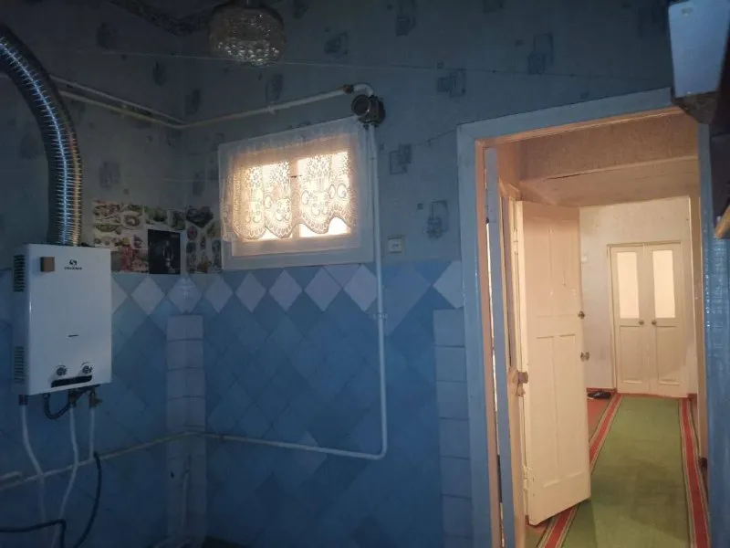 продажа 3-х комнатная квартира продается от собственника❗️ 🌇в г. макеевка октябрьский м-рн,55-й квартал. тихий район📍 ✅квартира 68 кв. м находится на 1м этаже, имеется газовое отопление(кател) ✅в одной из комнат есть подвал, можно подключить насосную станция для беспрерывной подачи воды. 🌐 рядом в пешей доступности, школа, детский сад, магазины, остановка. 📑документы все готовы. 💰цена 4.000 000 р. хороший торг уместен❗️❗️ обращаться по телефону или в тг 📲☎️+79494663550 галина подписаться | дать объявление - фотография - 7