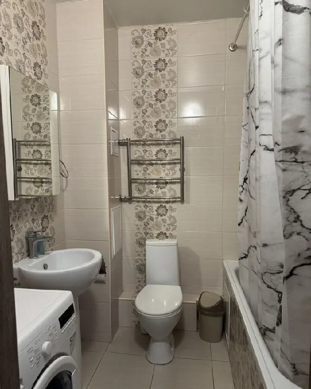 сдаётся 1 комнатная квартира 🌇донецк, по улица щорса, рядом бц орешкова📍 ✅квартира сдается впервые ✅после собственников! ✅чистая и аккуратная! ✅обустроена необходимой мебелью и бытовой техникой. 💰цена 33 000 ₽ к/у, залог разбивается по всем вопросам обращайтесь 📲☎️+79494544871 подписаться | дать объявление - фотография - 5