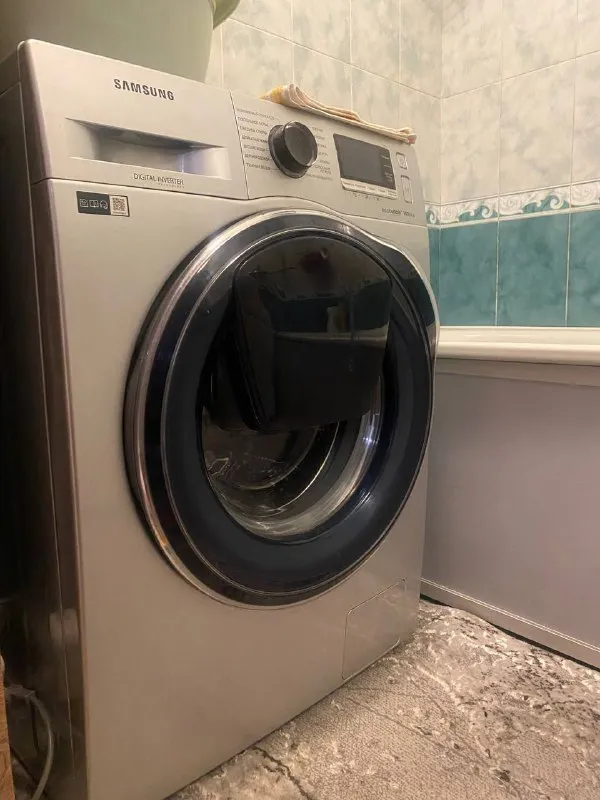 посуточно 1 комнатная квартира 🌇донецк, ул. куйбышева 216 рядом с жд вокзалом, жд рынком, рядом «галактика» республиканский магазин📍 ✅дом 2/16 этажей 👍есть все для комфортного проживания: кухонная плита, микроволновая печь, холодильник, чайник, wi-fi, кондиционер, телевизор, бойлер, ванная комната/туалет раздельные, 2-х местная спальная кровать, стиральная машинка, утюг, фен для волос. вода 24/7 установлена накопительная система на 500 л. транспорт в шаговой доступности 🚬курение разрешено строго на кухне ❌жилье не сдается для шумных вечеринок 📑паспорт рф обязательно ❗️при заезде берется залог 2000₽ при выезде-  возвращается ⏰заезд с 14:00 выезд до 12:00 💰стоимость 5000₽/сутки 📲☎️+7 (949) 4350069 ; 📲☎️+7 (916) 756-63-42 подписаться  |  дать объявление - фотография - 7