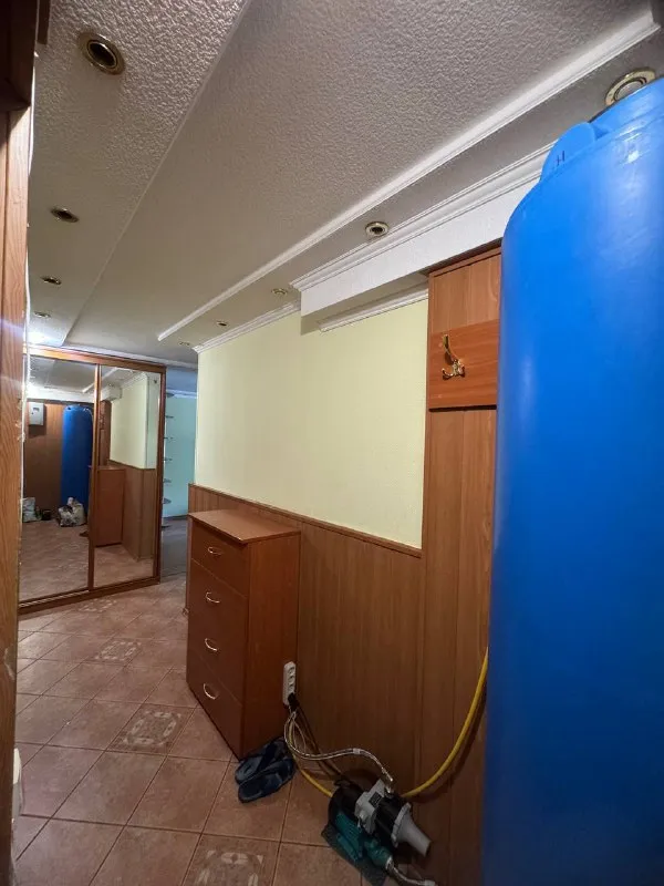 🔑🔑квартира посуточно 🔑🔑 📍центр донецка (напротив кинотеатра «звёздочка»📍 ✅есть все необходимое для комфортного проживания - wifi, tv, постельное, полотенца, посуда и т. д. . ✅🚰 вода круглосуточно ✅ кондиционер ✅ стиральная машина +79493609894, +79496477689 - фотография - 7