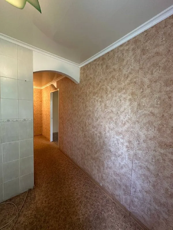 ‼️продажа! краснооктябрьская‼️ 1к квартира, краснооктябрьская, буденновский район квартира не угловая, очень теплая. средний этаж пятиэтажки. сделан ремонт, окна пластик. чистый и уютный двор, рядом супермаркет республиканский, магазины, транспортная остановка. документы готовы! никто не прописан собственник на сделке. цена 2,300,000р! +79493268382 виктория ан - фотография - 10