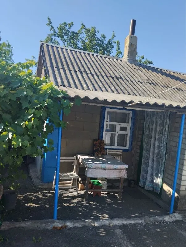 ‼️продажа дома‼️ 🏡продам дом🗺г. Иловайск днр ✅дом+летняя кухня, 2 гаража, хоз. Постройки, сад на участке 6,8 соток земли 🔥собственник 💴цена: 1🍋500.000 руб. 🧾продажа от хозяина, не агенство ✍️обмен не предлагать ☎️+7(949) 340-51-48 сергей иванович 📨подписаться - фотография - 5