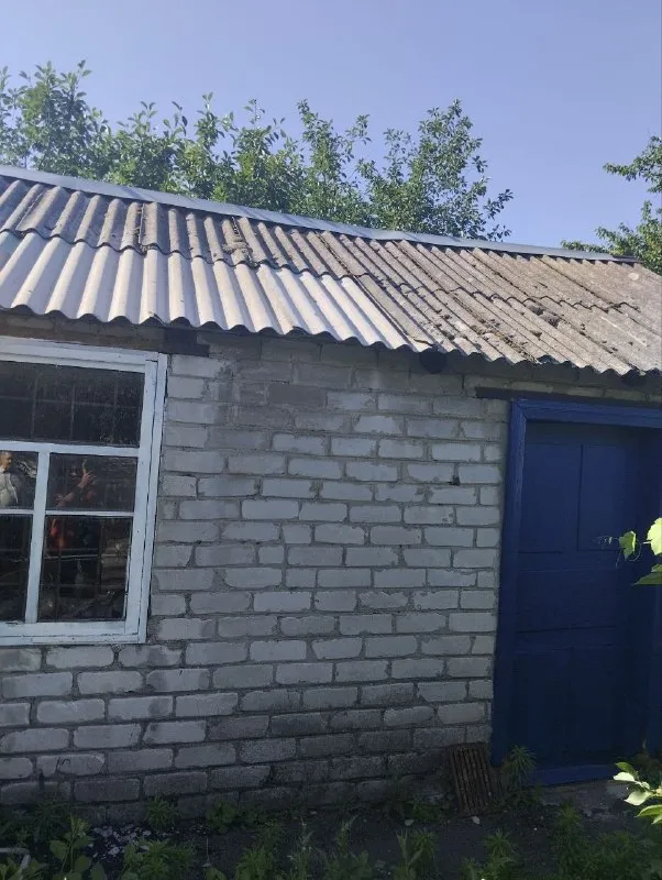 ‼️продажа дома‼️ 🏡продам дом🗺г. Иловайск днр ✅дом+летняя кухня, 2 гаража, хоз. Постройки, сад на участке 6,8 соток земли 🔥собственник 💴цена: 1🍋500.000 руб. 🧾продажа от хозяина, не агенство ✍️обмен не предлагать ☎️+7(949) 340-51-48 сергей иванович 📨подписаться - фотография - 6