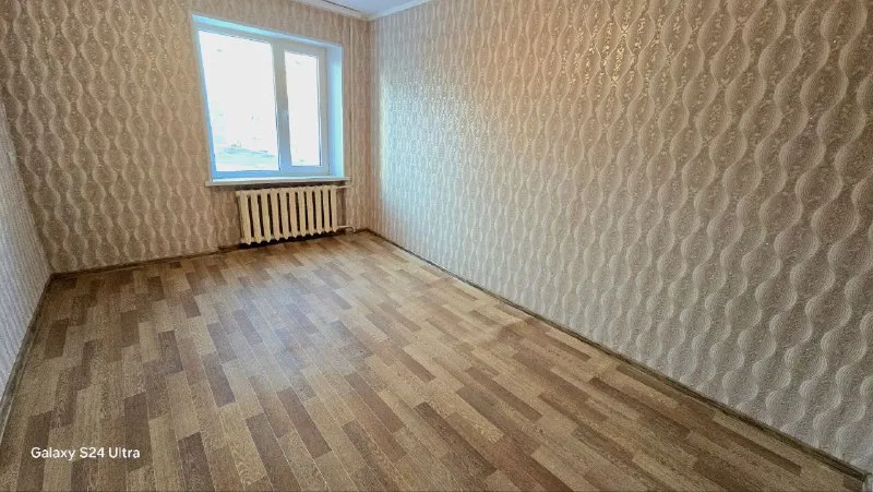 срочно продаю уютную двухкомнатную квартиру 🌇в городе харцызске, ул. жуковского, дом 2  📍 💰цена: 1,5 млн рублей  ✅ свежий косметический ремонт  ✅ пластиковые окна во всех комнатах  ✅ санузел готов к ремонту  ✅ установлен бойлер  расположение:  4-й этаж 5-этажного дома галерейного типа  📷фото соответствуют описанию!  📲☎ +7 (949) 451-30-60  telegram: александр подписаться  |  дать объявление - фотография - 1