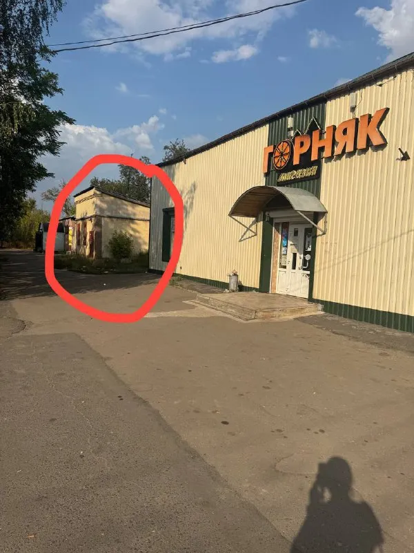 продам отдельно стоящее нежилое здание под бизнес 🌇город макеевка, червоногвардейский район📍 ✅общая... - фотография