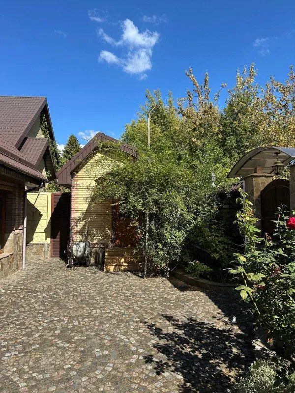 продажа частного 🏡 дома 🌇донецк, ориентир донецк - сити (улица часов ярская)📍 ✅285 м² с 7 сотками пр... - фотография