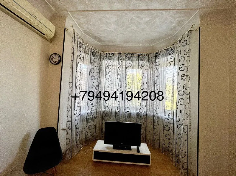 ‼️аренда квартиры‼️ ‼️‼️аренда 3 комн квартира + гараж панфилова/университетская киевский район🗺г. донецк днр‼️‼️ 🏡сдам квартиру в отличном состоянии со всей мебелью, техникой сроком от 6 месяцев семье, дети от 10 лет, мужчины по усмотрению. ✅вода 24/7 - система подачи воды, колонка ⚠️ спальные места- новые кровати, 2 кондиционера, 3 тв. ванна. ‼️долгосрочная аренда‼️ 💴цена: 65 000₽+ комуслуги. ☎️☎️☎️ +79494194208. ☎️☎️☎️ 89094140527 ан 📨подписаться - фотография - 3