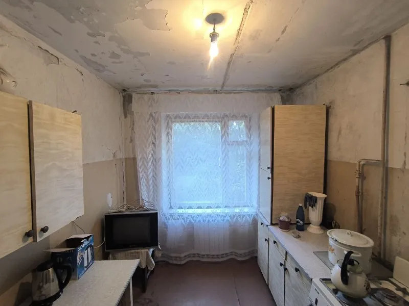 звоните!☎️+79495131300 срочная продажа 3х комнатной квартиры в киевском районе донецка‼️ 📍улица университетская - донецк сити расположена в девятиэтажном доме, на втором этаже‼️ документы полностью готовы к сделке собственник в донецке 📌общая площадь квартиры 67 кв. м 📌комнаты раздельные 📌квартира теплая 📌вода по графику 📌коммуникации поменяны насыщенная инфраструктура: - детские сады - школы - продуктовые магазины - супермаркет -торговый центр 👌развитая транспортная развязка в любую точку города. остановки маршрутного такси в шаговой доступности. цена 4 700 000 руб ☎️+79495131300 - фотография - 7