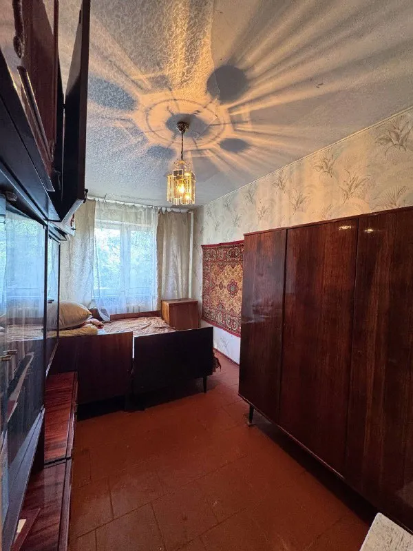 продажа 2х комнатной квартиры 🌇донецк, азотный, лицей №52📍 отличный вариант - под ремонт! ✅светлая, чистая квартира ✅2/5 этаж | площадь 45м2 ✅раздельные просторные комнаты ✅раздельный сан. узел 💦вода - доходит отлично ✅пластиковые окна, застекленный балкон - фотография - 4