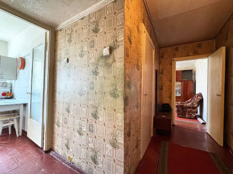 продажа 2х комнатной квартиры 🌇донецк, азотный, лицей №52📍 отличный вариант - под ремонт! ✅светлая, чистая квартира ✅2/5 этаж | площадь 45м2 ✅раздельные просторные комнаты ✅раздельный сан. узел 💦вода - доходит отлично ✅пластиковые окна, застекленный балкон - фотография - 5