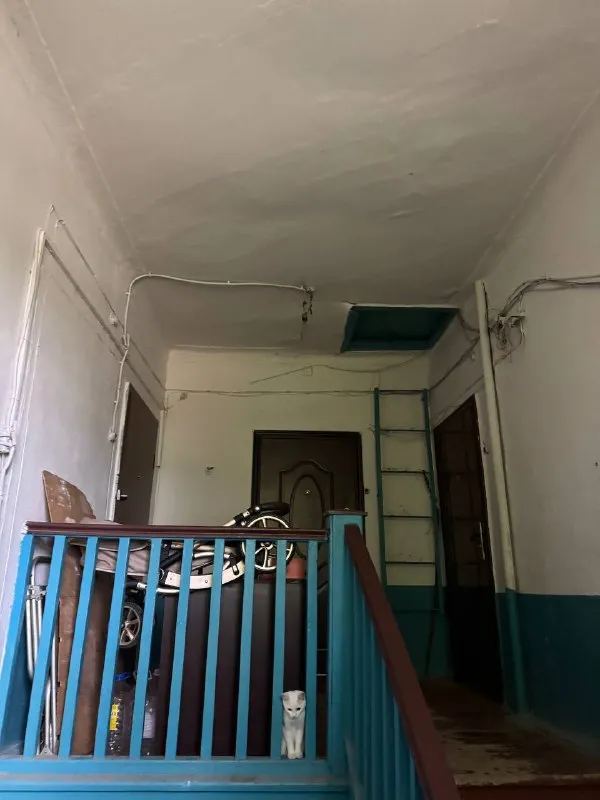 продам 3 ком квартиру буденновский район ул вышнеградского 10 рядом магазины, садики, школы майский рынок заперевальная 2/2 этаж общая площадь 70м2 состояние самое обычное, жилое в квартире все остаётся 4 500 000₽ +79494113097 алина @as_01vva telegram - фотография - 3