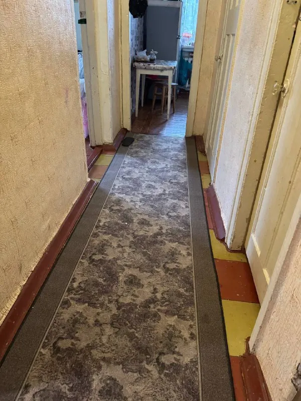 продам 3 ком квартиру буденновский район ул вышнеградского 10 рядом магазины, садики, школы майский рынок заперевальная 2/2 этаж общая площадь 70м2 состояние самое обычное, жилое в квартире все остаётся 4 500 000₽ +79494113097 алина @as_01vva telegram - фотография - 8