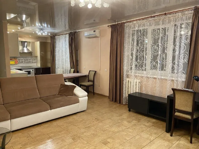 сдам 2х комнатную /евро-двушку 🌇 донецк, калининский р-н. проспект ильича (грузия) 📍 🔹2 этаж вода добивает в квартиру! 🔹8 этаж 65 кв м 🔹в квартире имеется абсолютно все диван, кровать,2 телевизора, микроволновка, духовка, встроенная стиралка 🔹2 кондиционера, встроенная посуда моечная машина, фен, утюг, интернет, абсолютно вся посуда, вилки, ложки, чашки 🔹абсолютно все и постельное белье, заезжайте и живите 🔹в квартире чисто и уютно 🔹рядом находится магазин и школы, детские сады, все для комфортного проживания ❗️адекватным платёжеспособным 💰 цена 27 000 в месяц включая ку + залог(возвращается при выезде 📲☎️ +79494858382 агентство подписаться | дать объявление - фотография - 3